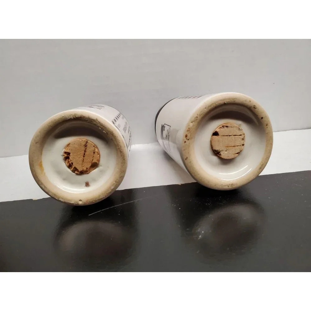 Vintage Reproduction Salt & Pepper Shaker ‎ - Old n
